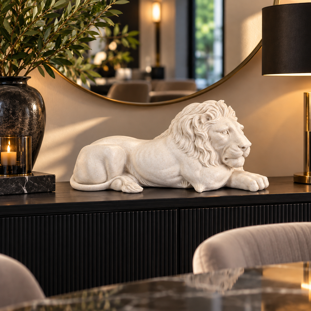 Caesar - White Lion Statue